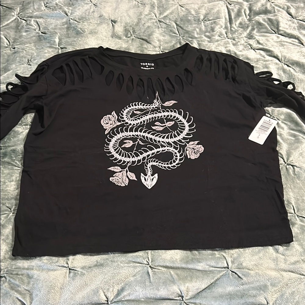 Torrid Black and White 3/4 Sleeve Crop T-Shirt